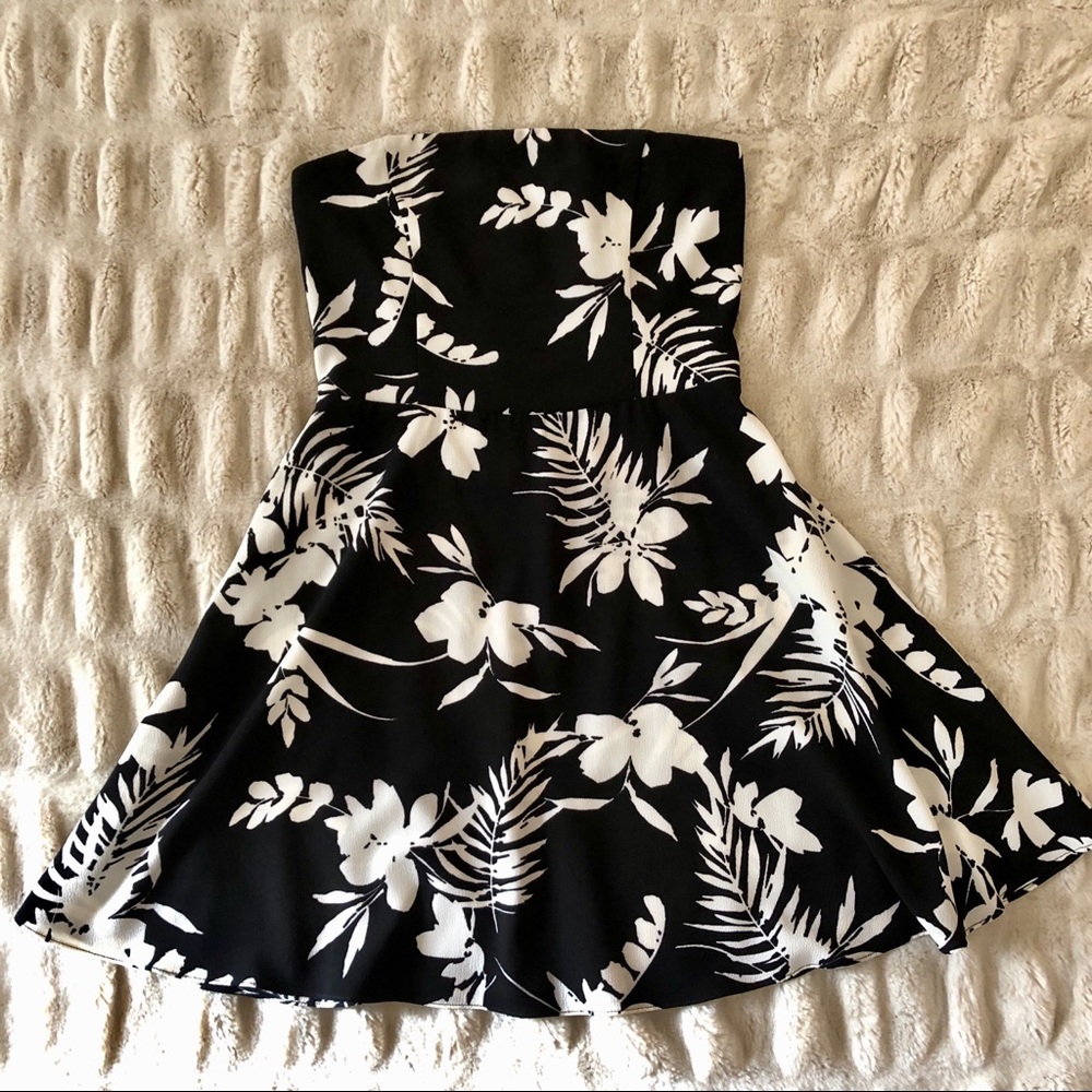 design lab | strapless fit + flare mini dress